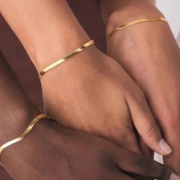Jewelry - 18K Gold Plated Alaia Bracelet